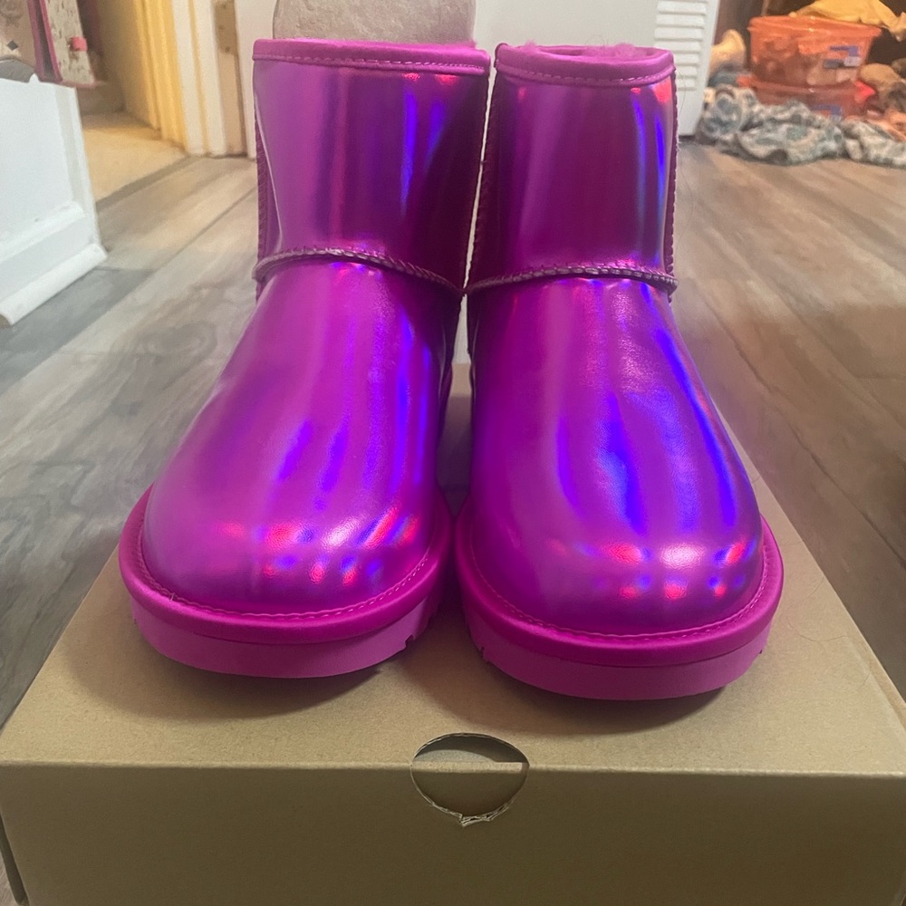 Pink Iridescent Uggs (Brand New)